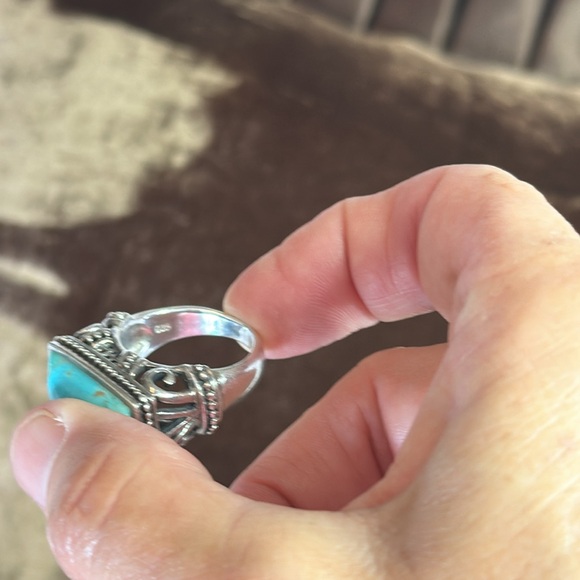 Vintage Sterling Silver Stamped 925 Genuine Turquoise Ring Large and Chunky 🤩 - Picture 7 of 11